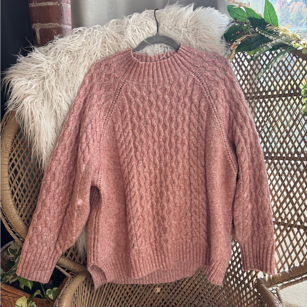 ☀️4 for $25☀️ A New Day Fisherman Pink Sweater